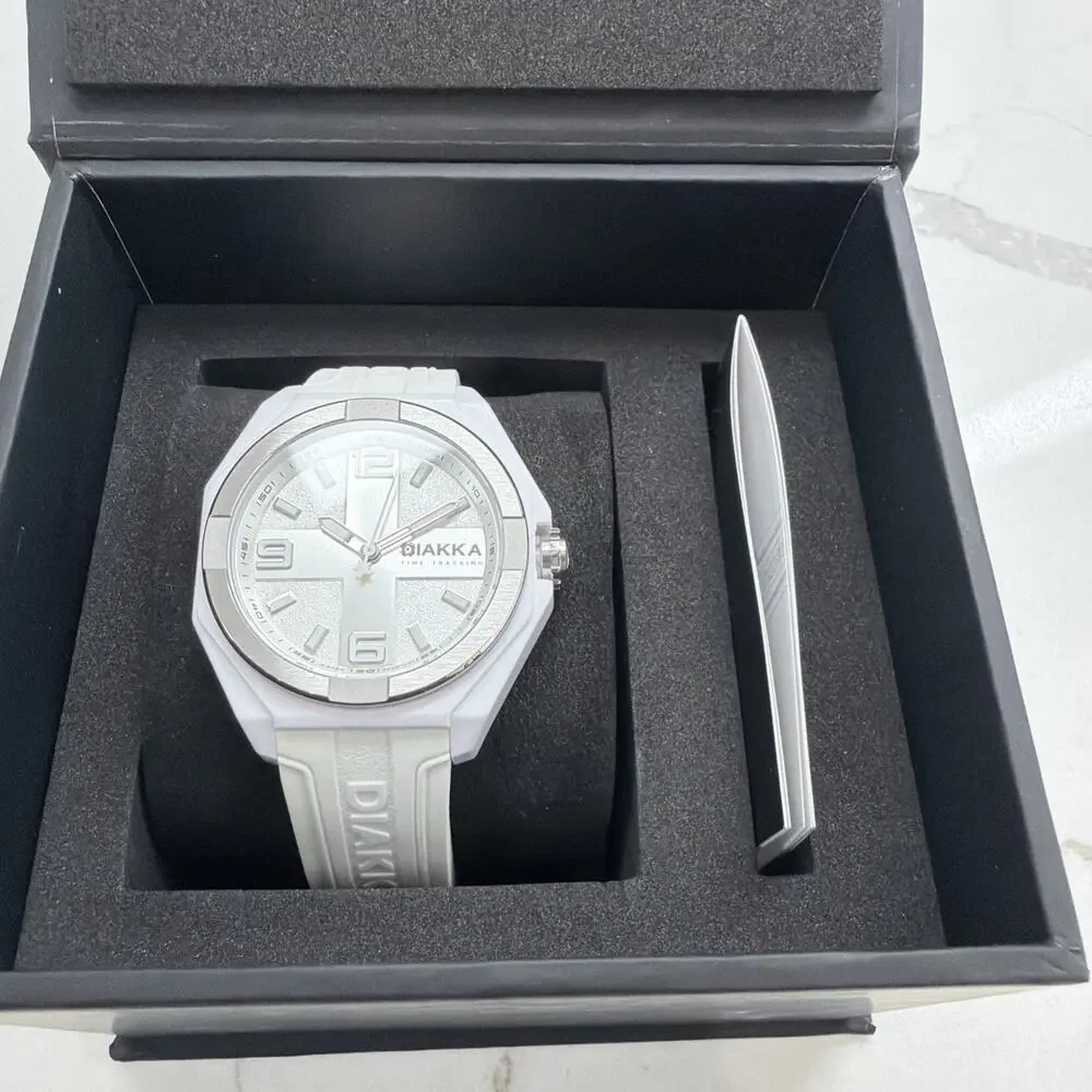 Diakka The Vice III D1639-FW-SS 39mm Quartz Watch Men’s Stainless Steel